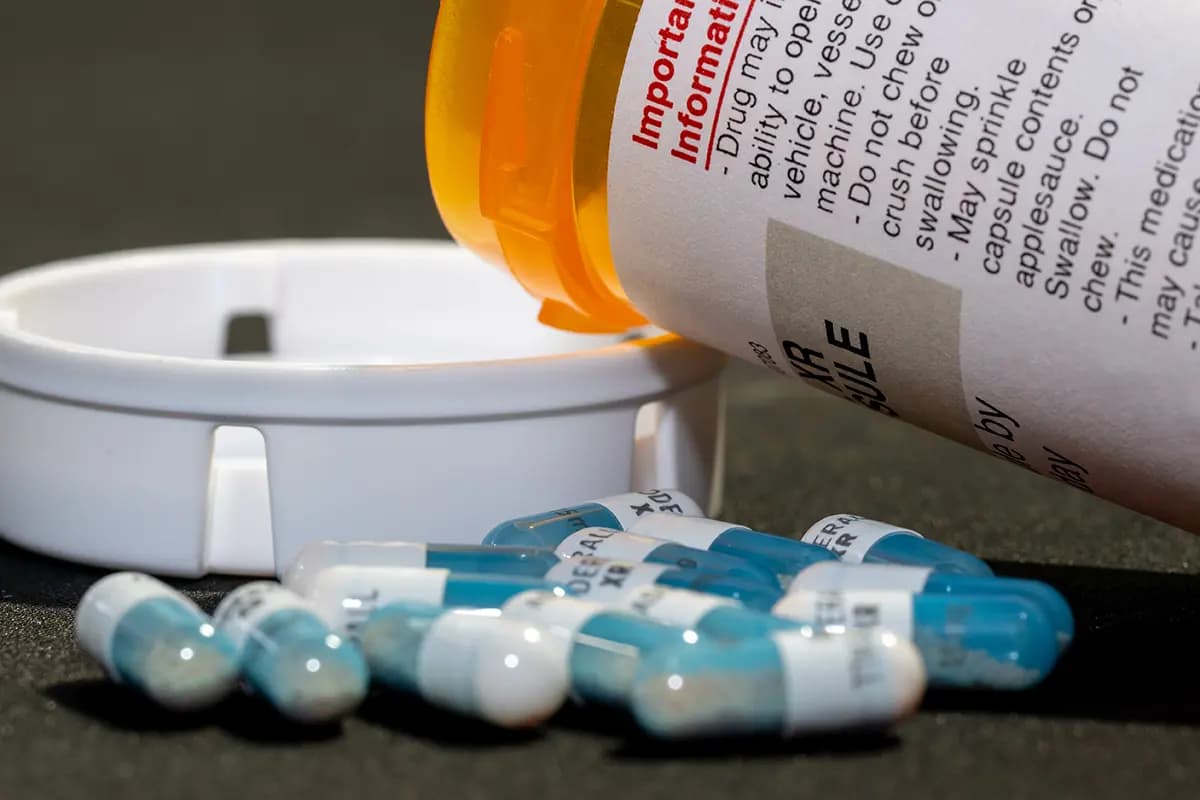 ADHS Medikamente im Vergleich: Welche Therapie ist die richtige?