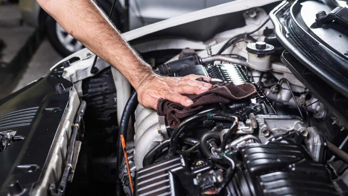 Auto mit Motorschaden verkaufen in Köln, Bonn & NRW – Seriöser Ankauf durch AK Autos