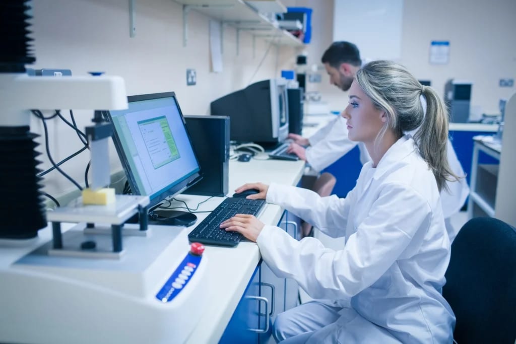 Wie Laborinformationssysteme die Qualitätssicherung in der Labormedizin revolutionieren